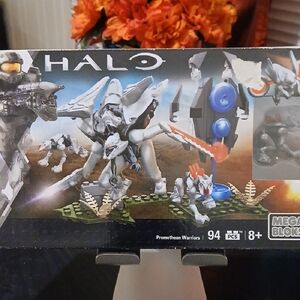 Halo Mega Bloks Promethean Warriors Set